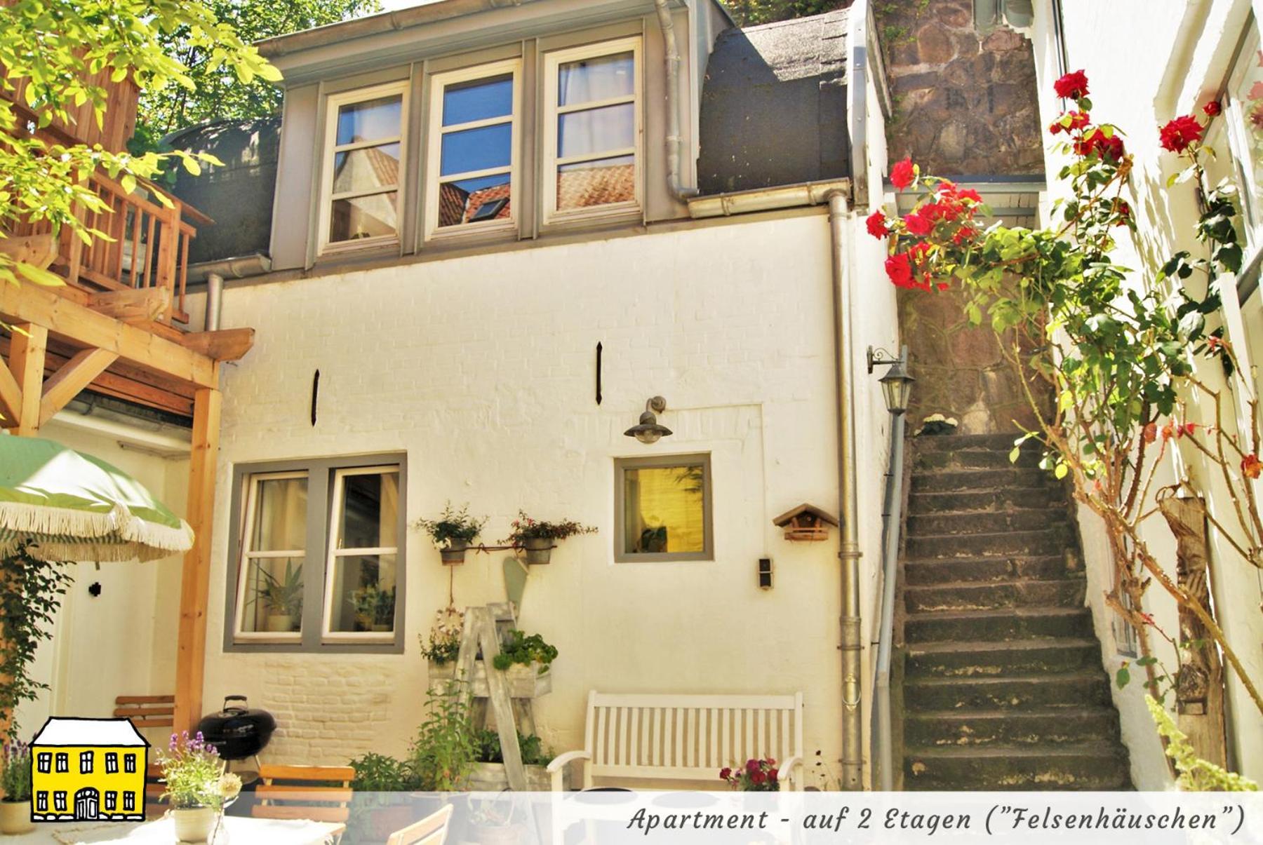 Das Gelbe Haus - Drei Besondere Ferienwohnungen フレンスブルク エクステリア 写真